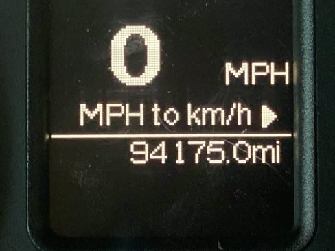 Used 2017 RAM 1500 Classic SLT AWD/4WD image 16