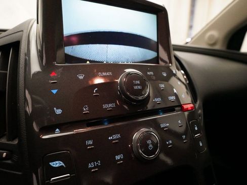 Used 2013 Chevrolet Volt Premium w/ Premium Trim Package image 19