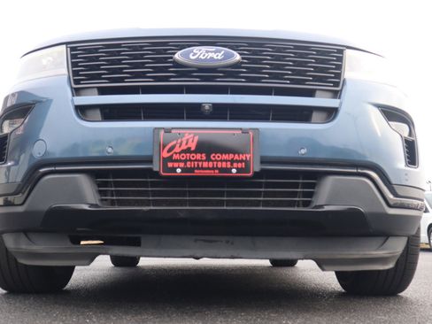 Used 2018 Ford Explorer Sport w/ Equipment Group 401A image 5