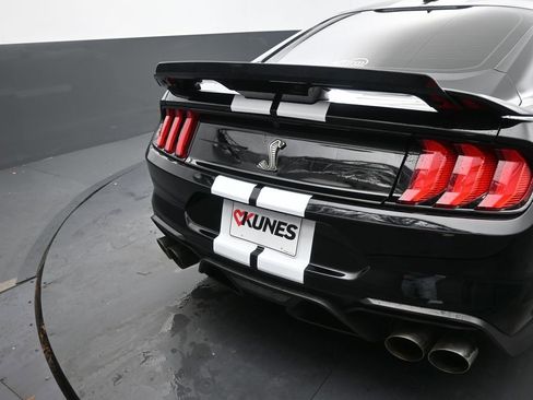 Used 2020 Ford Mustang Shelby GT500 w/ Technology Package image 18