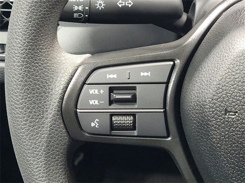 Certified 2025 Honda Accord LX image 28