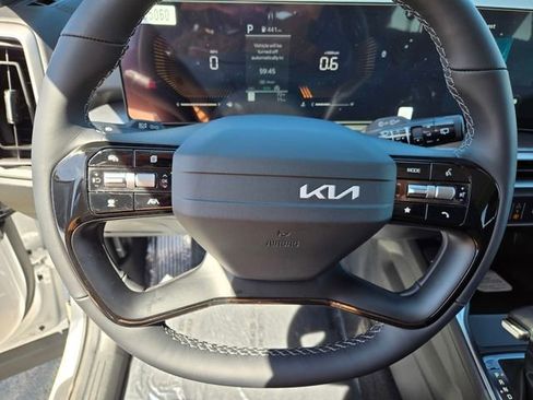 New 2026 Kia Sorento S FWD image 17