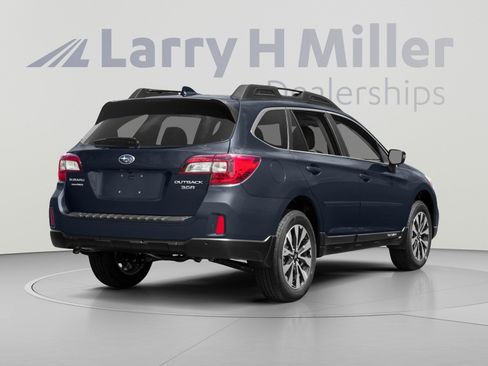 Used 2017 Subaru Outback 3.6R Limited AWD/4WD image 2