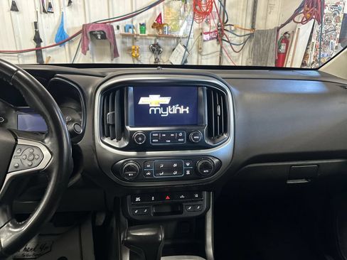 Used 2016 Chevrolet Colorado LT w/ Luxury Package, Chrome AWD/4WD image 19