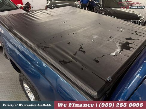 Used 2017 Chevrolet Silverado 1500 LT AWD/4WD image 16