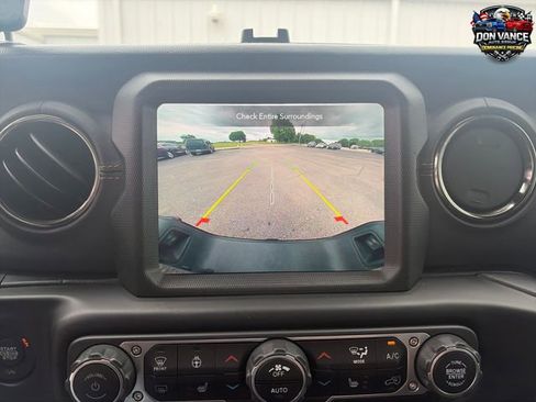 Used 2021 Jeep Gladiator Overland AWD/4WD image 20