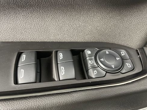 Used 2025 GMC Sierra 2500 AT4 w/ AT4 Premium Plus Package image 24