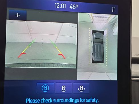 Used 2020 Ford Explorer Platinum w/ Premium Technology Package image 24