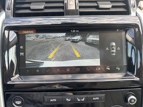 Used 2020 Land Rover Discovery HSE AWD/4WD image 29