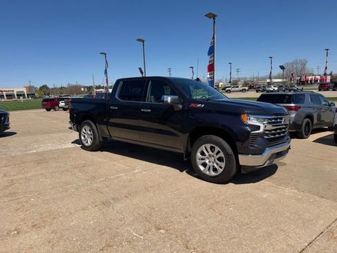 Certified 2023 Chevrolet Silverado 1500 LTZ AWD/4WD image 10