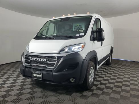 Used 2024 RAM ProMaster 2500 w/ Quick Order Package 22G SLT image 8
