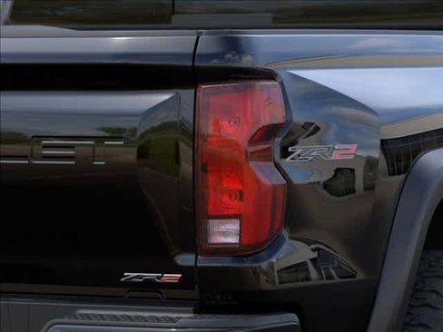 New 2026 Chevrolet Colorado ZR2 w/ Off-Road Front Bumper Package AWD/4WD image 11