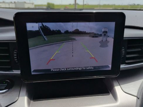 Used 2021 Ford Explorer XLT w/ Equipment Group 202A RWD image 23