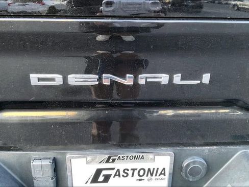 Used 2022 GMC Sierra 2500 Denali w/ Denali Ultimate Package image 23