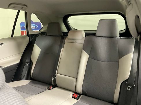 Used 2020 Toyota RAV4 XLE FWD image 16
