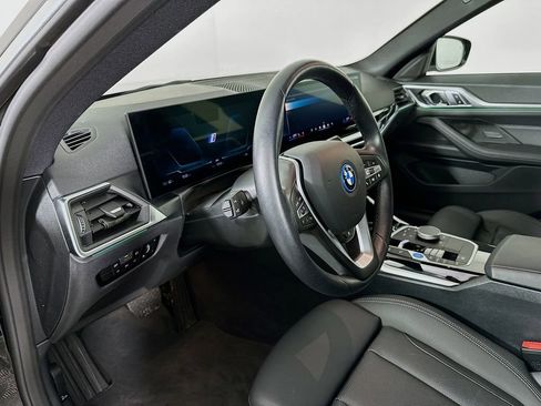 Used 2024 BMW i4 xDrive40i image 13