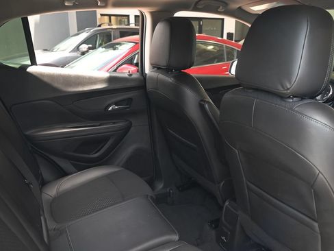 Used 2022 Buick Encore Preferred w/ Safety Package FWD image 16