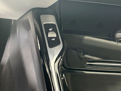 Used 2022 Kia Sorento SX Prestige w/ Panoramic Sunroof Package image 21