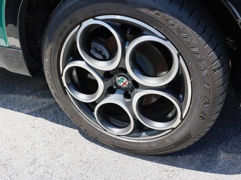 Used 2024 Alfa Romeo Tonale Ti AWD/4WD image 7