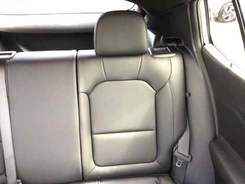 Used 2025 Buick Envista Sport Touring FWD image 36