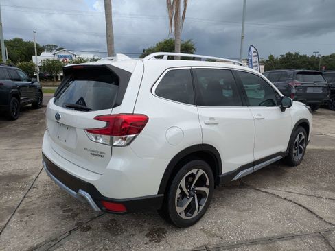 Used 2023 Subaru Forester Touring AWD/4WD image 4
