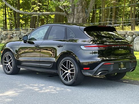Used 2023 Porsche Macan AWD/4WD image 23