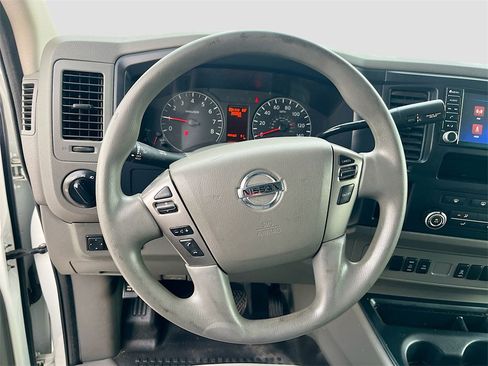 Used 2021 Nissan NV 2500 SV image 11