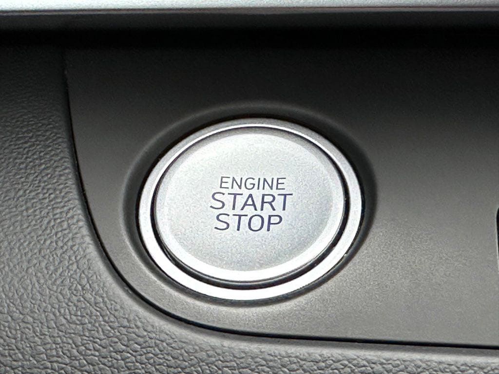 Certified 2024 Hyundai Elantra SEL w/ Convenience Package FWD image 18