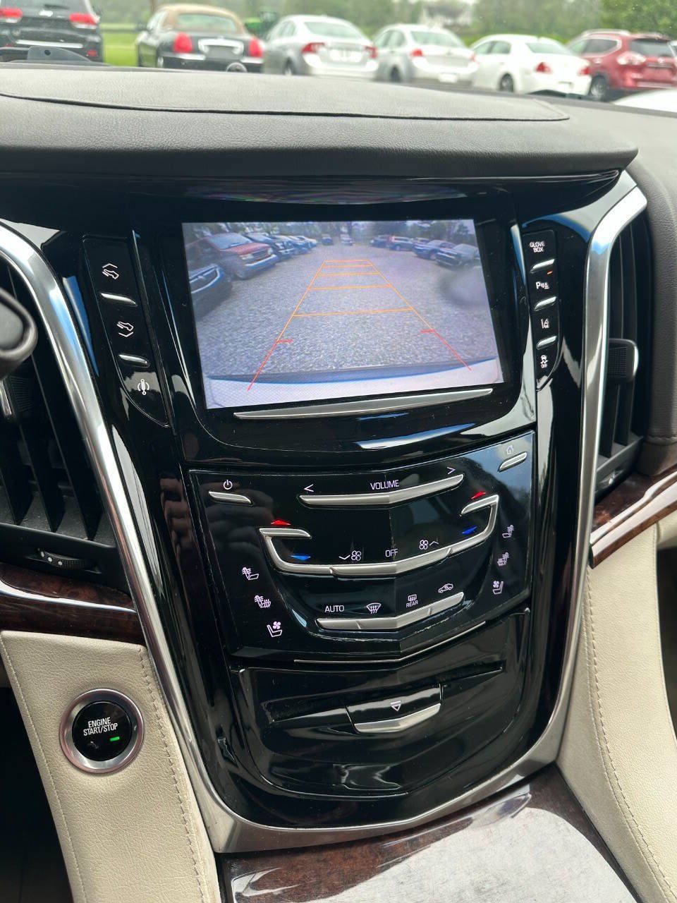 Used 2015 Cadillac Escalade ESV Luxury AWD/4WD image 33