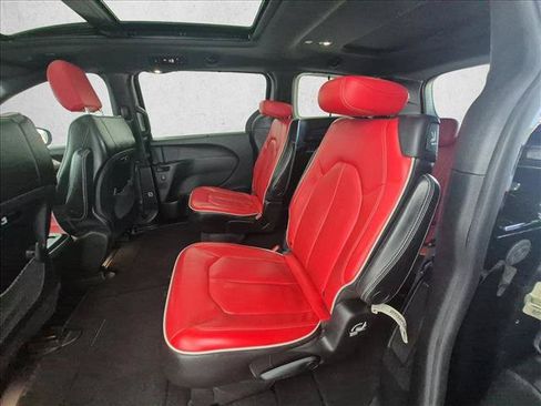 Used 2020 Chrysler Pacifica Limited w/ Quick Order Package 27H Red S FWD image 22