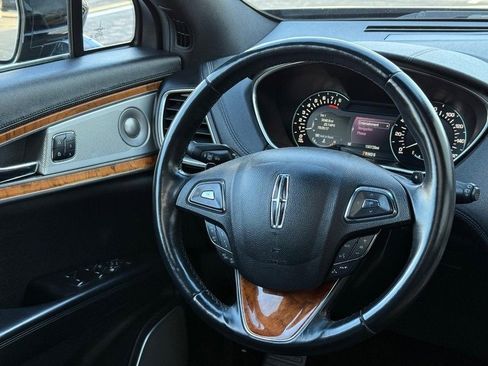 Used 2016 Lincoln MKX Reserve w/ Luxury Package image 13