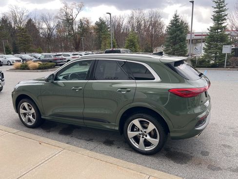 Used 2025 Audi Q5 Premium Plus w/ Premium Plus image 43