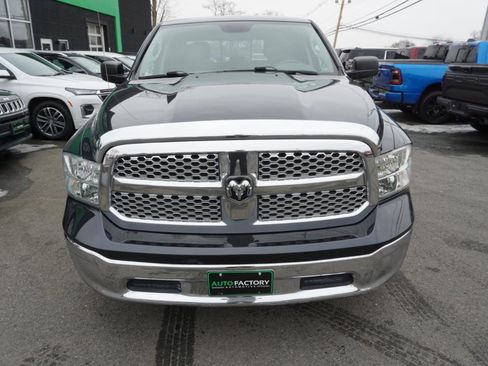 Used 2017 RAM 1500 Classic SLT image 3