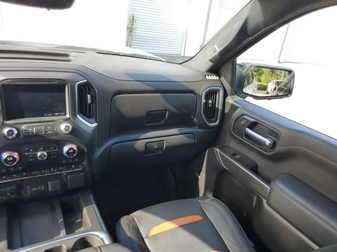 Used 2020 GMC Sierra 1500 AT4 w/ AT4 Premium Package AWD/4WD image 15