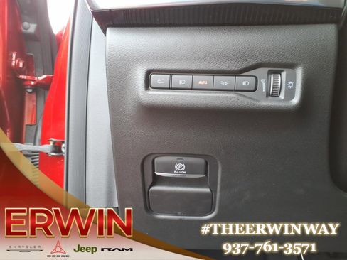 Used 2024 Jeep Wagoneer Launch Edition image 14