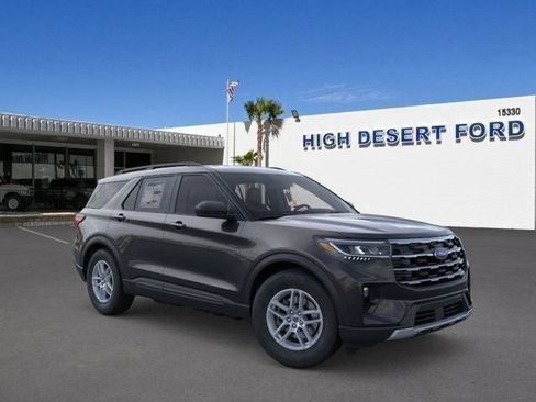 New 2026 Ford Explorer Active w/ Active Comfort Package RWD image 7