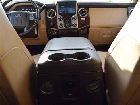 Used 2016 Ford F350 Lariat w/ Chrome Package image 31