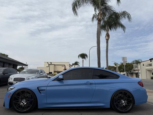 Used 2020 BMW M4 Coupe w/ Competition Package RWD image 2