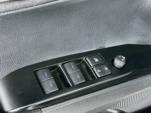 Used 2025 Toyota Camry LE FWD image 15
