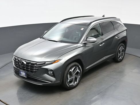 Certified 2023 Hyundai Tucson Limited AWD/4WD image 43