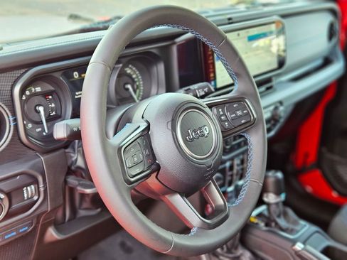 Used 2024 Jeep Wrangler Unlimited Rubicon 4xe image 16