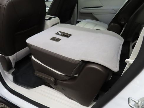 Used 2025 GMC Acadia Denali image 63