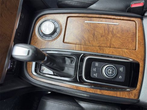 Used 2024 Nissan Armada SL image 69