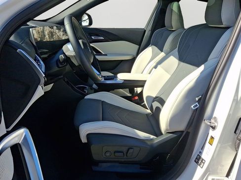 Used 2026 BMW X2 xDrive28i w/ Technology Package image 14