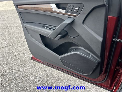 Used 2020 Audi Q5 2.0T Premium Plus w/ Premium Plus Package image 20