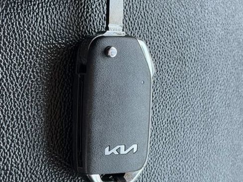 Used 2023 Kia Forte LXS FWD image 17