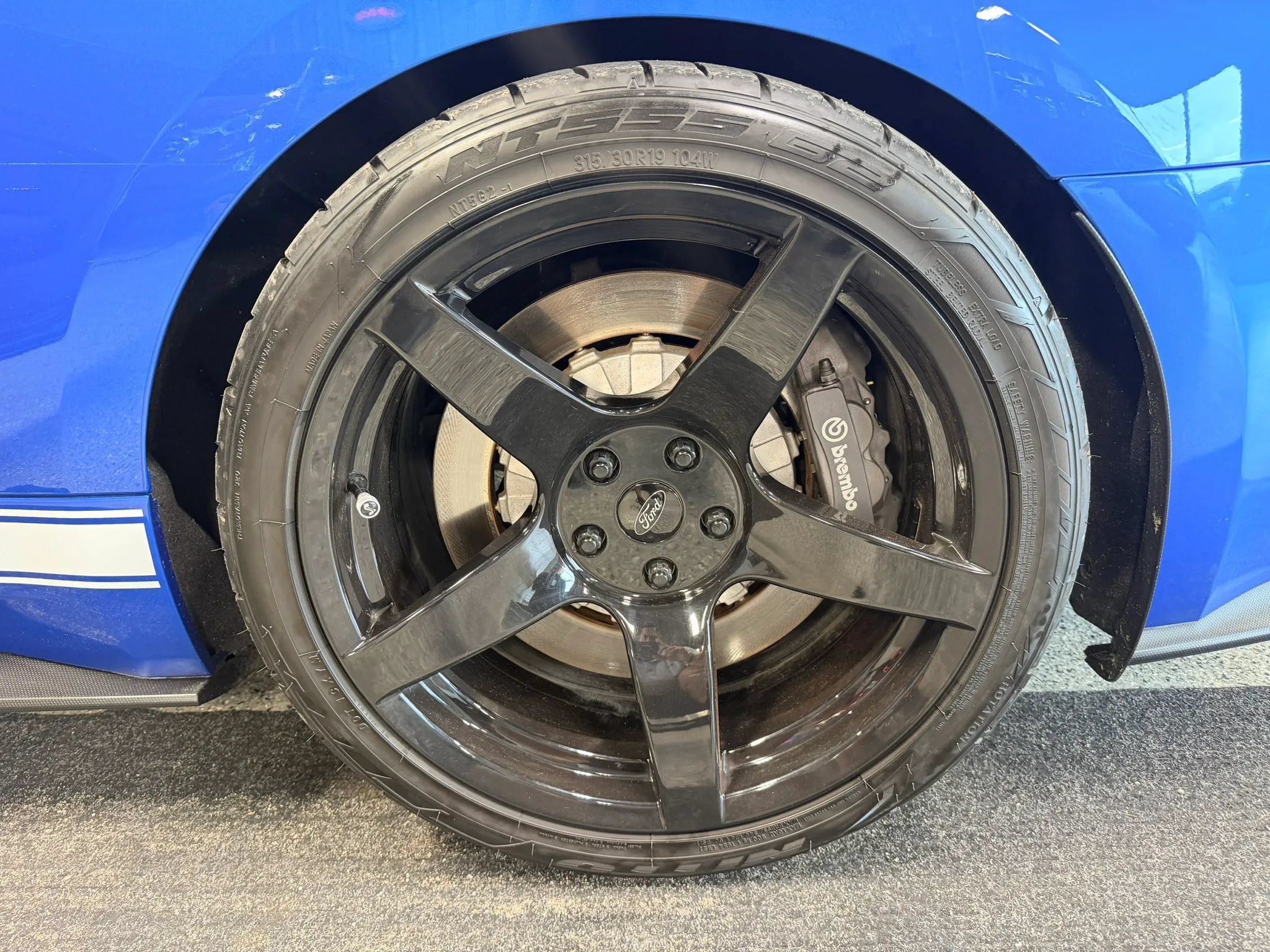 Used 2019 Ford Mustang Shelby GT350 w/ Technology Package RWD image 16
