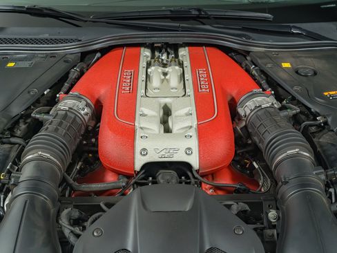 Certified 2019 Ferrari 812 Superfast RWD image 42