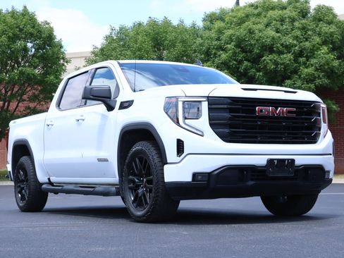 Used 2023 GMC Sierra 1500 Elevation AWD/4WD image 1