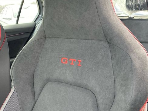 New 2026 Volkswagen GTI SE image 10